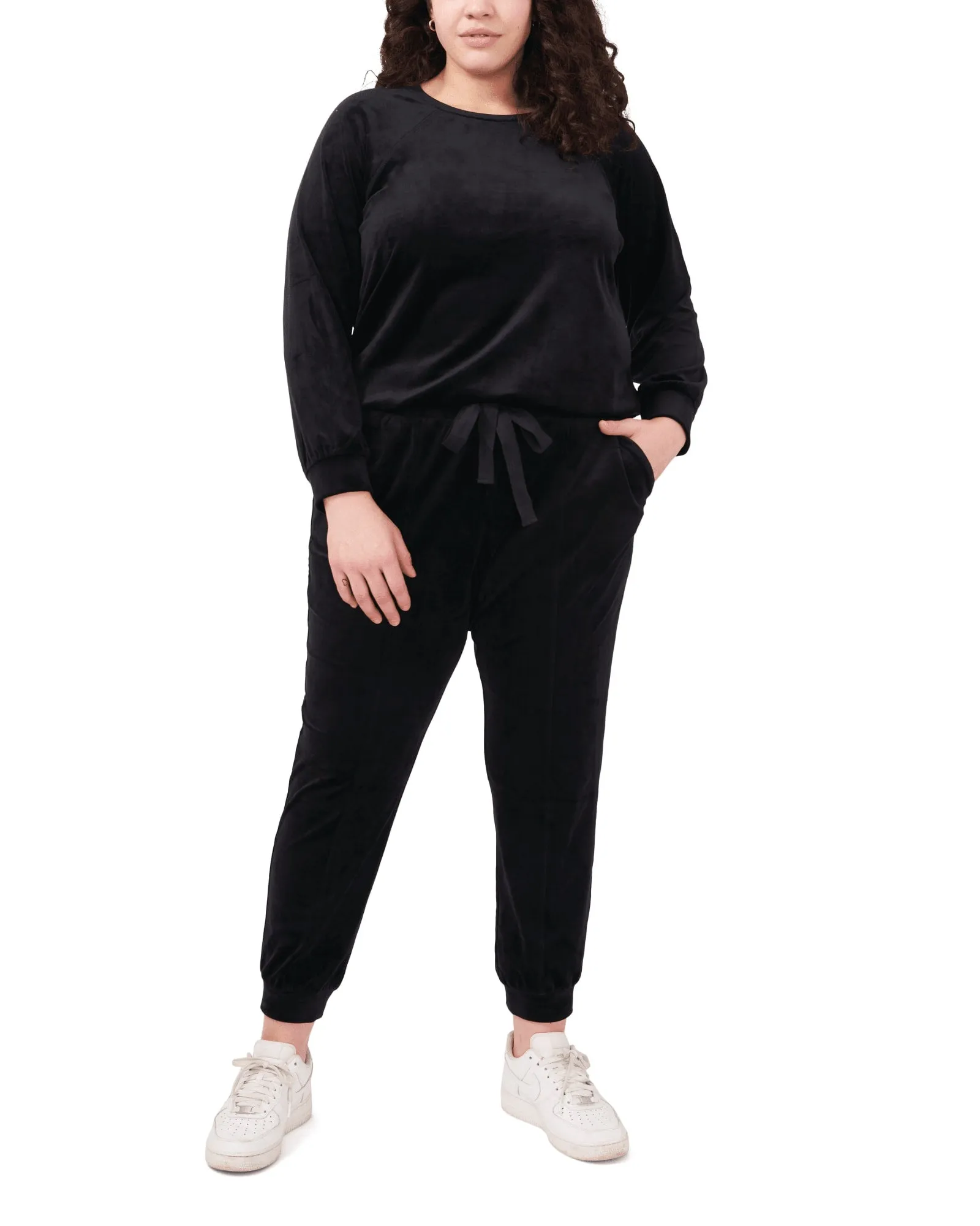 Evelyn Velour Drawstring Joggers | RICH BLACK